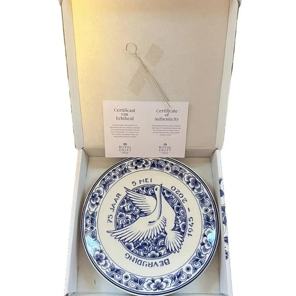 Delft Other - Royal Delft Blue & White 8” Plate 75th Anniversary Netherlands Liberation WWII